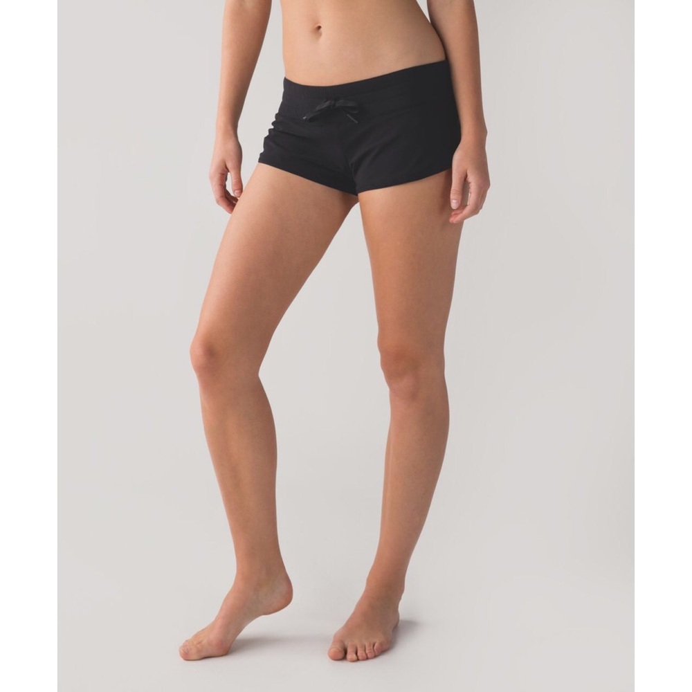 Lululemon Surf Short Size 4